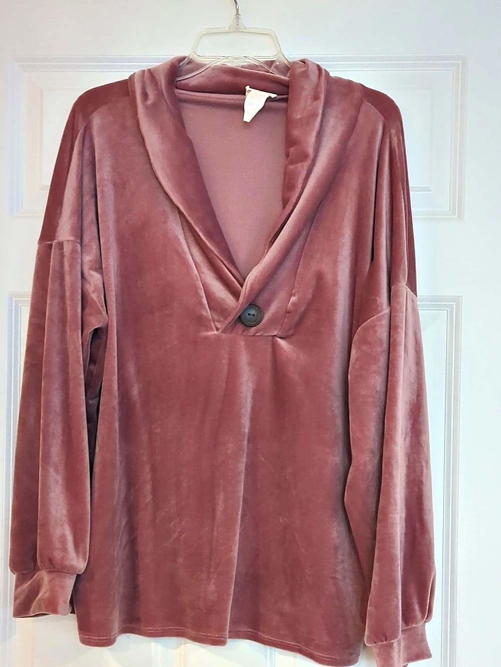BIBI Velvet Button Front Top in Pink